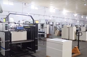 Cake box manufacturers workshop